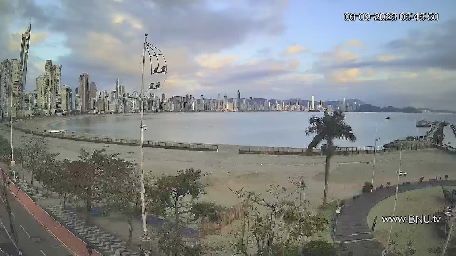 Parque Unipraias Barra Sul Balneário Camboriú