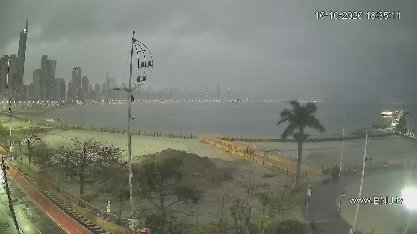Parque Unipraias Barra Sul Balneário Camboriú