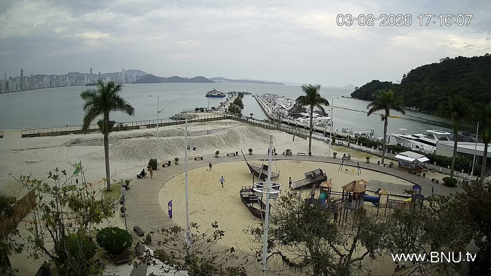 Praça Parque Unipraias Balneário Camboriú