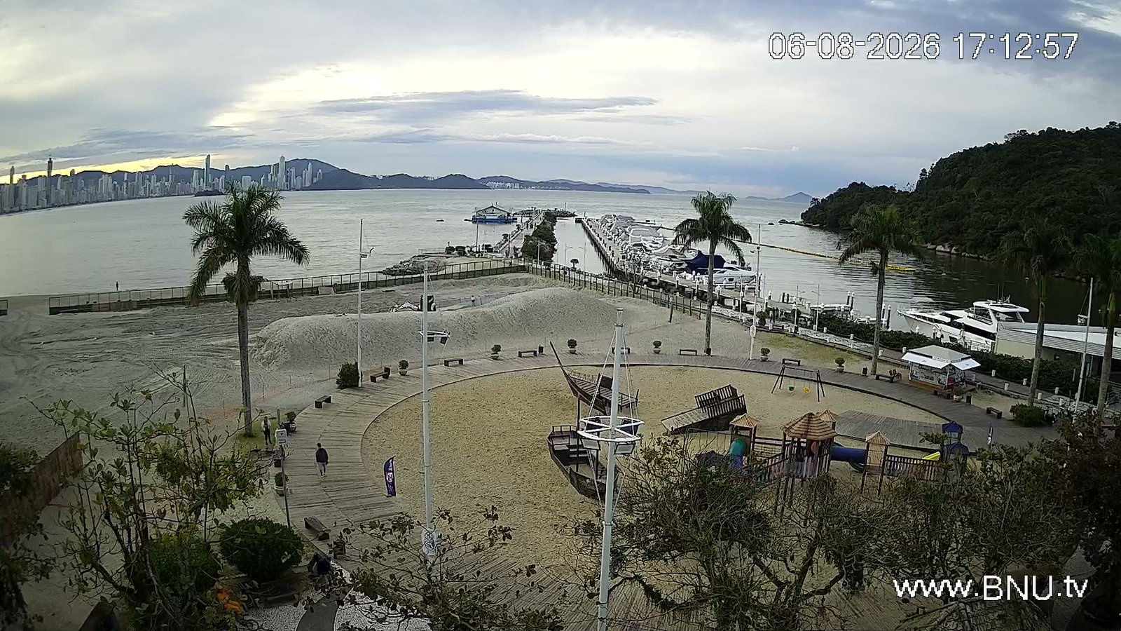 Praça Parque Unipraias Balneário Camboriú