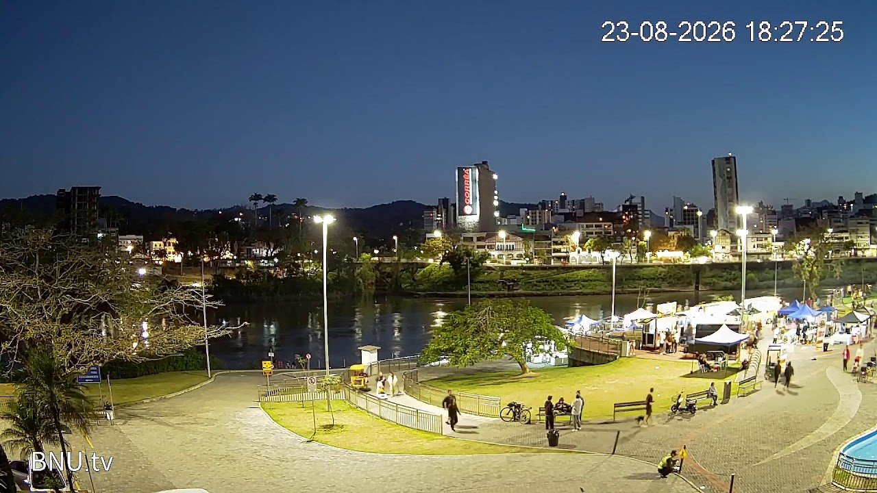 Prainha e Rio Itajaí-Açu