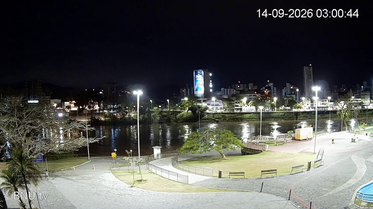 Prainha e Rio Itajaí-Açu