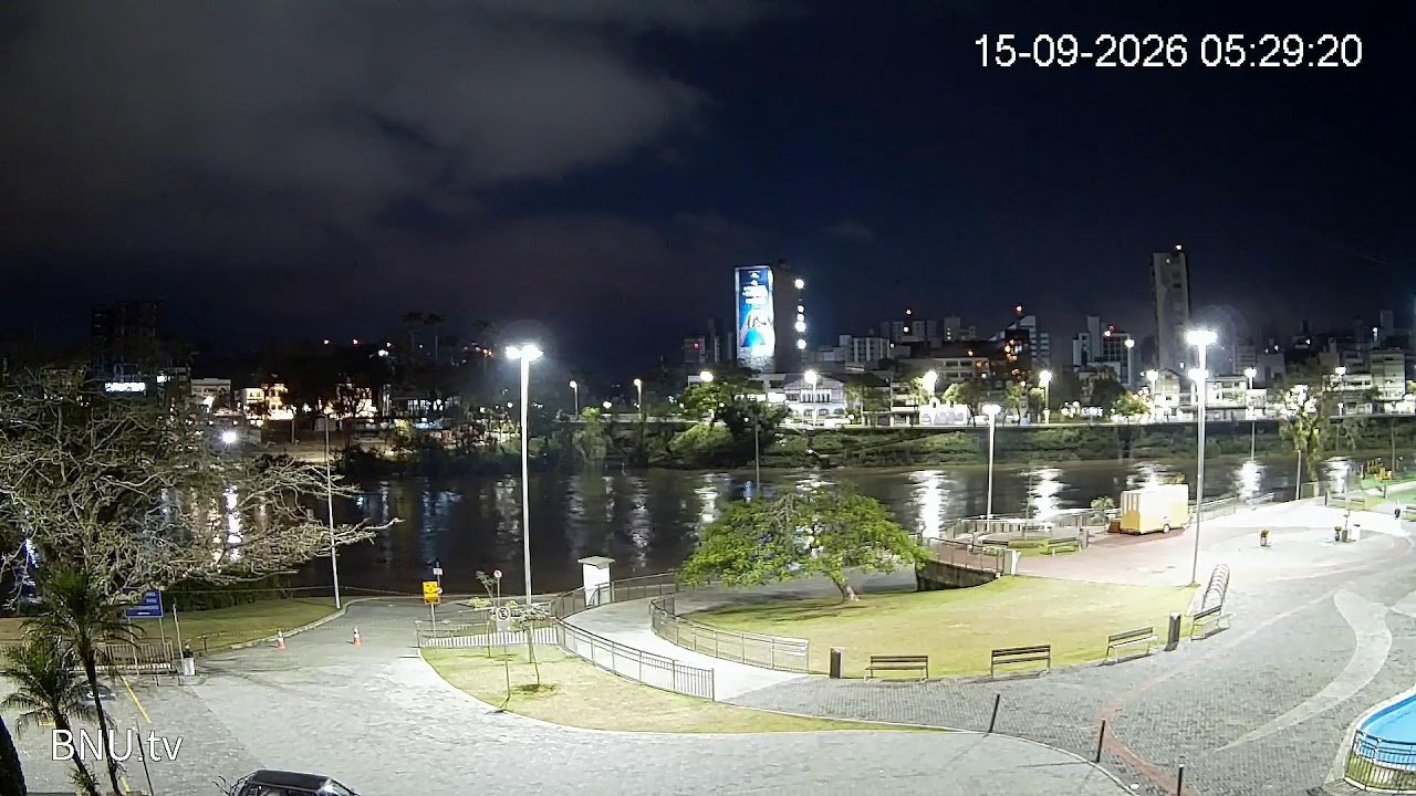 Prainha e Rio Itajaí-Açu