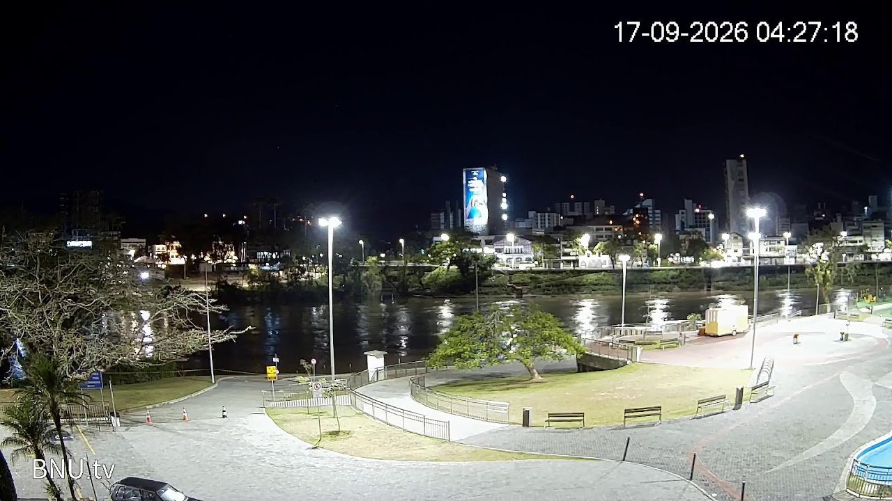 Prainha e Rio Itajaí-Açu
