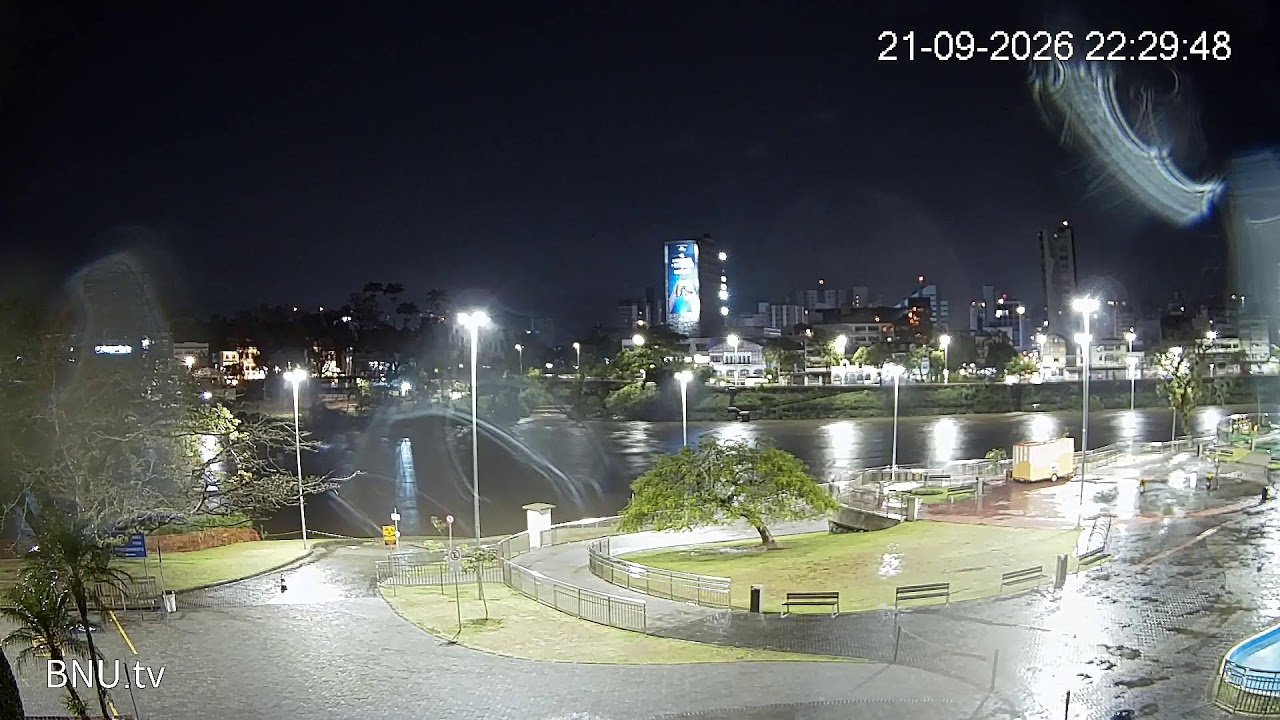 Prainha e Rio Itajaí-Açu