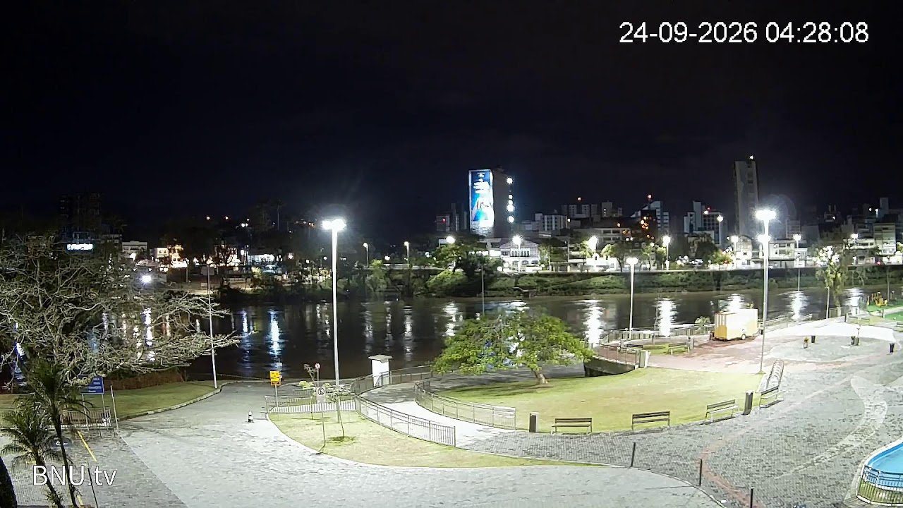 Prainha e Rio Itajaí-Açu
