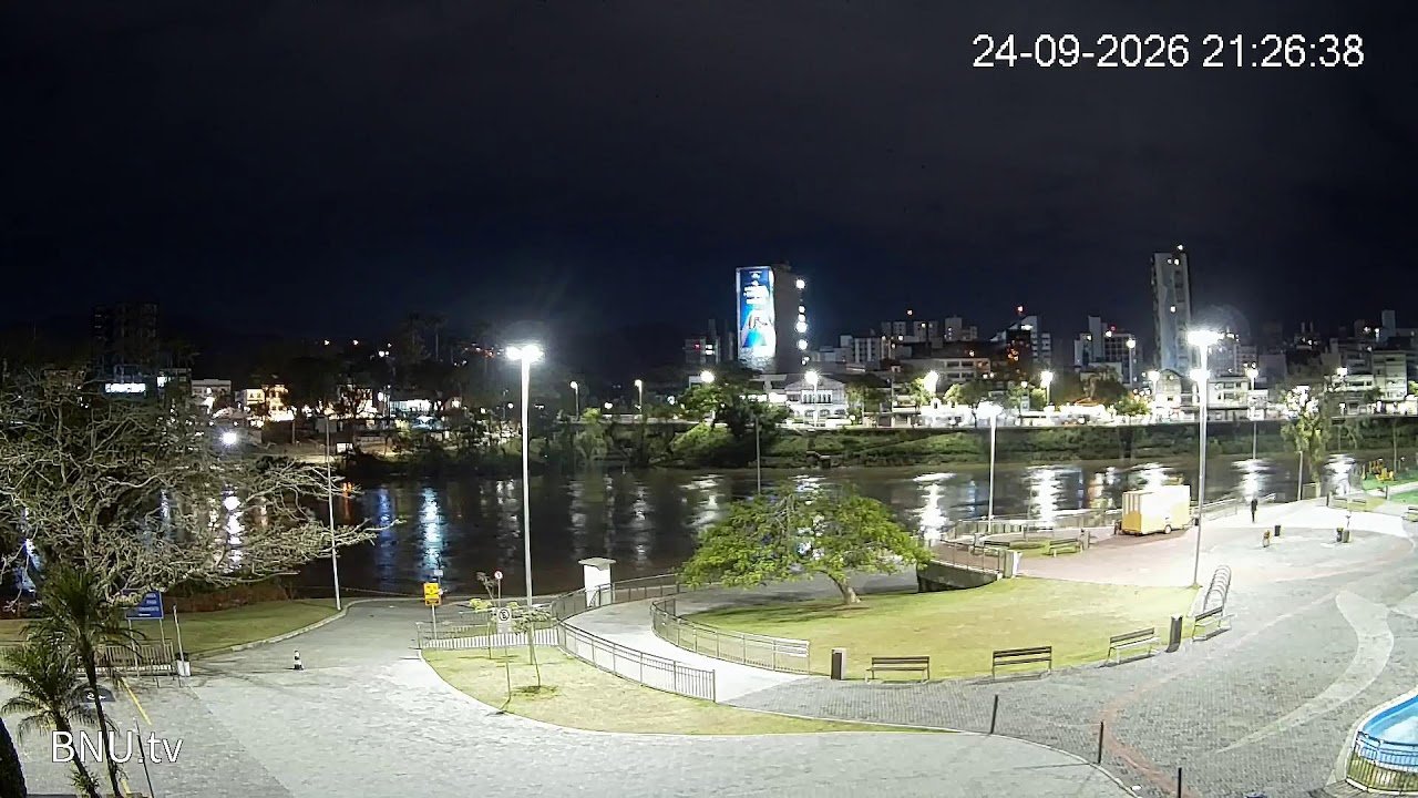 Prainha e Rio Itajaí-Açu