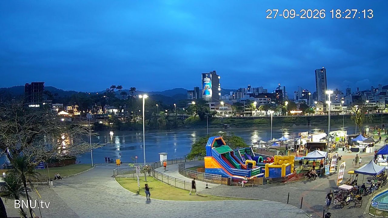 Prainha e Rio Itajaí-Açu