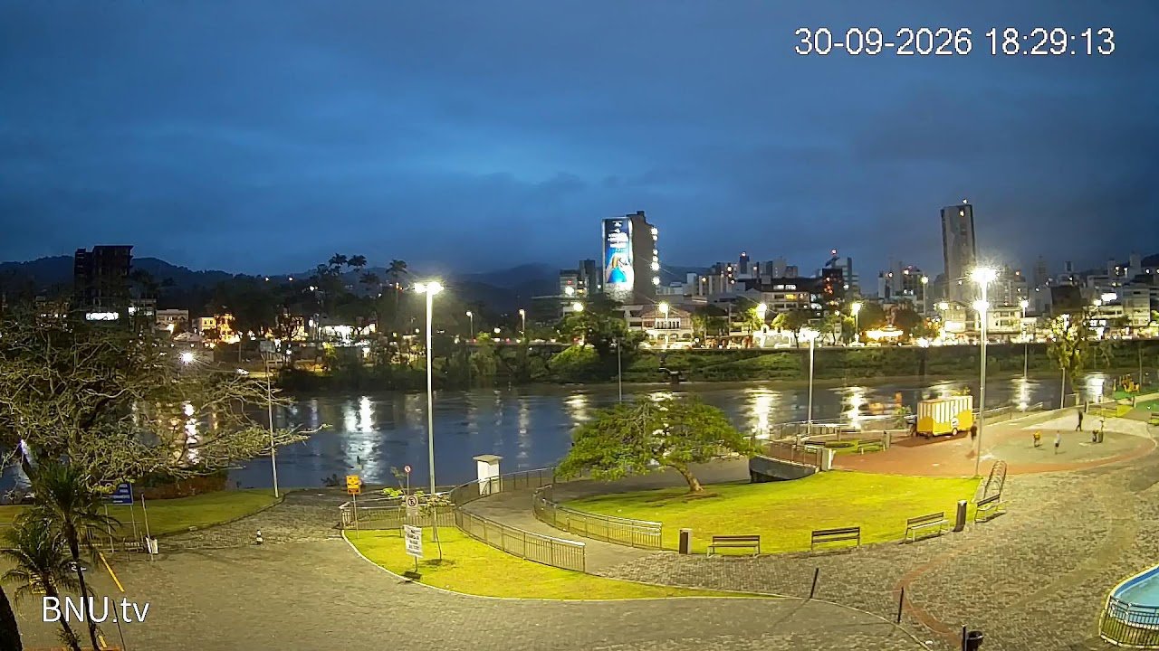 Prainha e Rio Itajaí-Açu