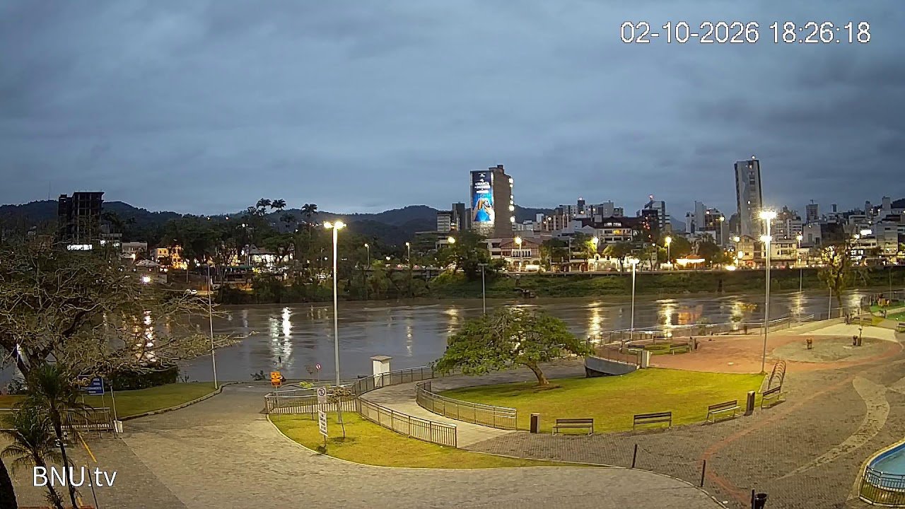 Prainha e Rio Itajaí-Açu
