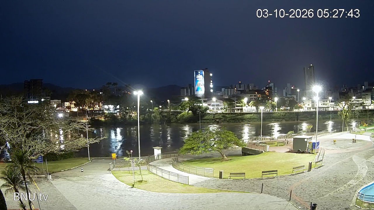 Prainha e Rio Itajaí-Açu
