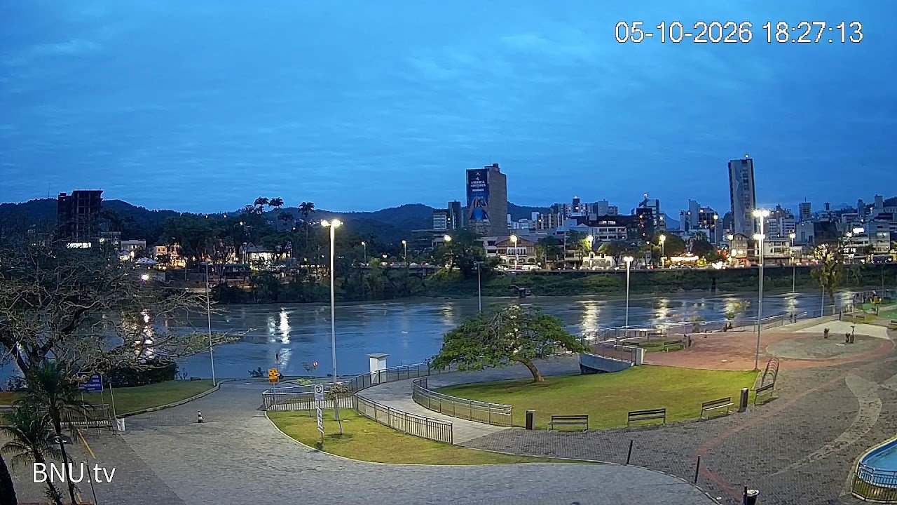 Prainha e Rio Itajaí-Açu