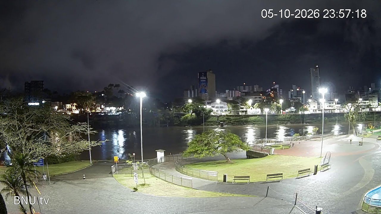 Prainha e Rio Itajaí-Açu