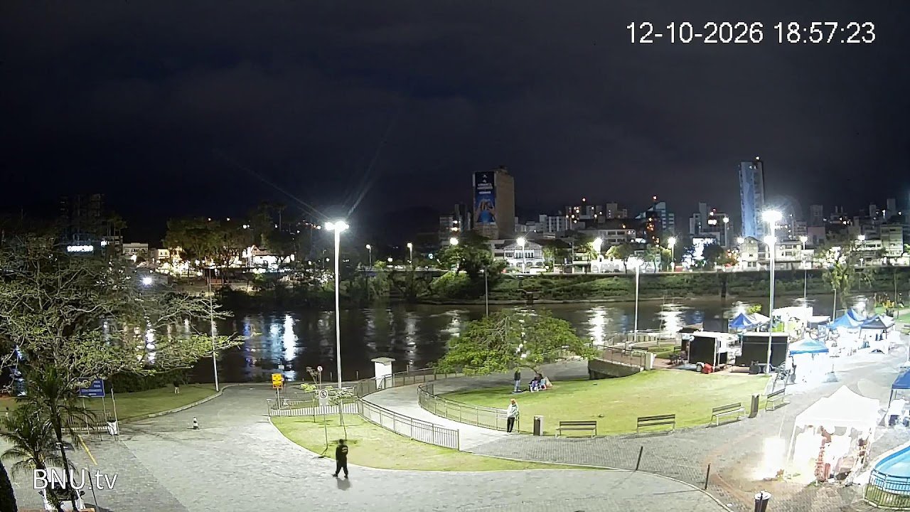 Prainha e Rio Itajaí-Açu