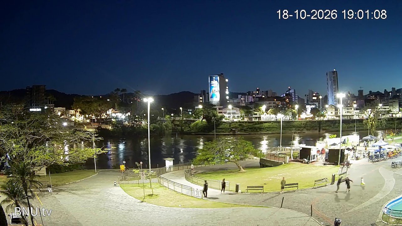 Prainha e Rio Itajaí-Açu