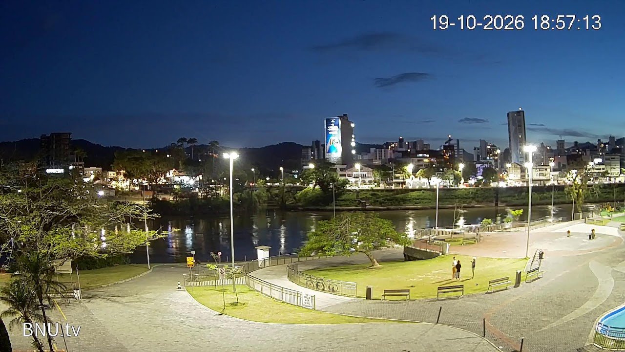 Prainha e Rio Itajaí-Açu