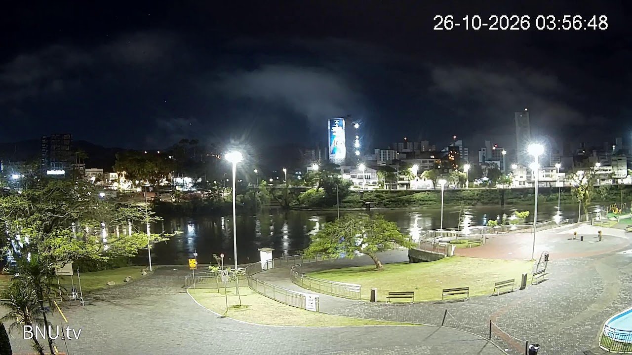 Prainha e Rio Itajaí-Açu