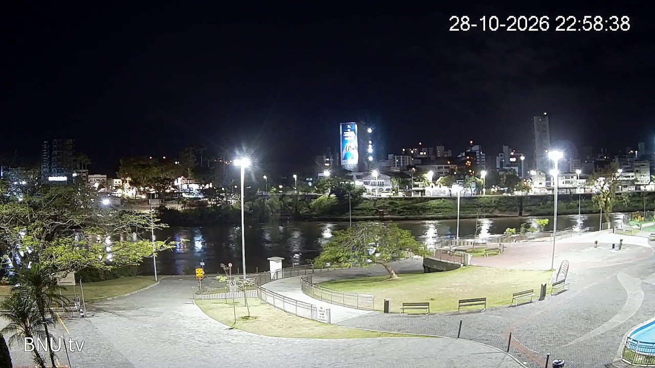Prainha e Rio Itajaí-Açu
