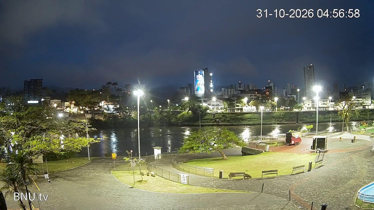 Prainha e Rio Itajaí-Açu